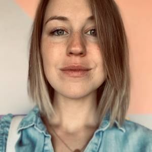 Meet your Posher, Chrissy